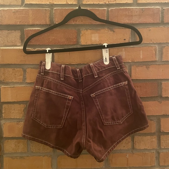 Reformation mid-rise brown shorts with contrast stitching! - Picture 3 of 3